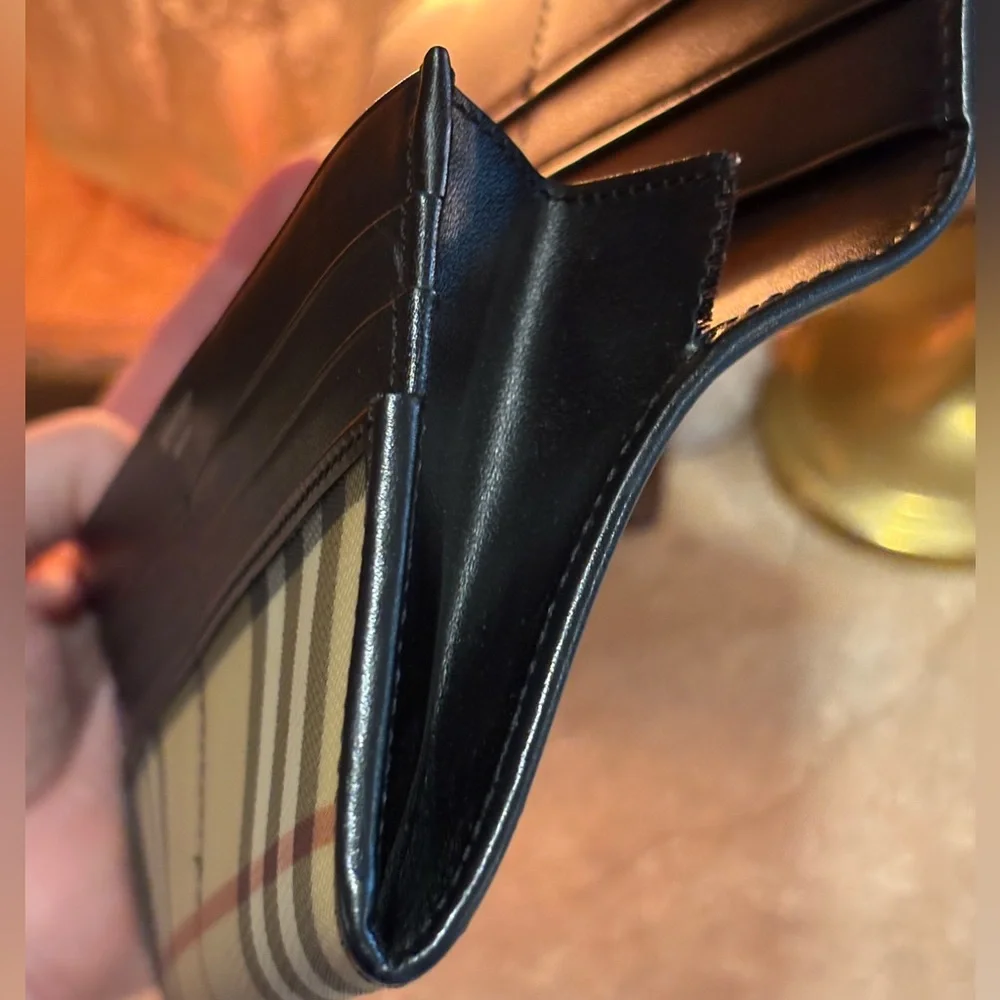 Burberry Authentic Nova Check Wallet - Picture 10 of 13